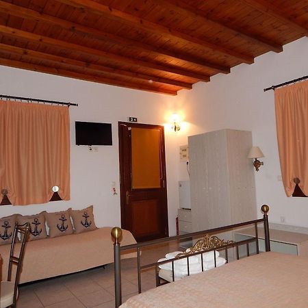 Mr & Mrs White Tinos Exterior foto