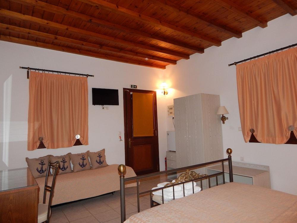 Mr & Mrs White Tinos Exterior foto
