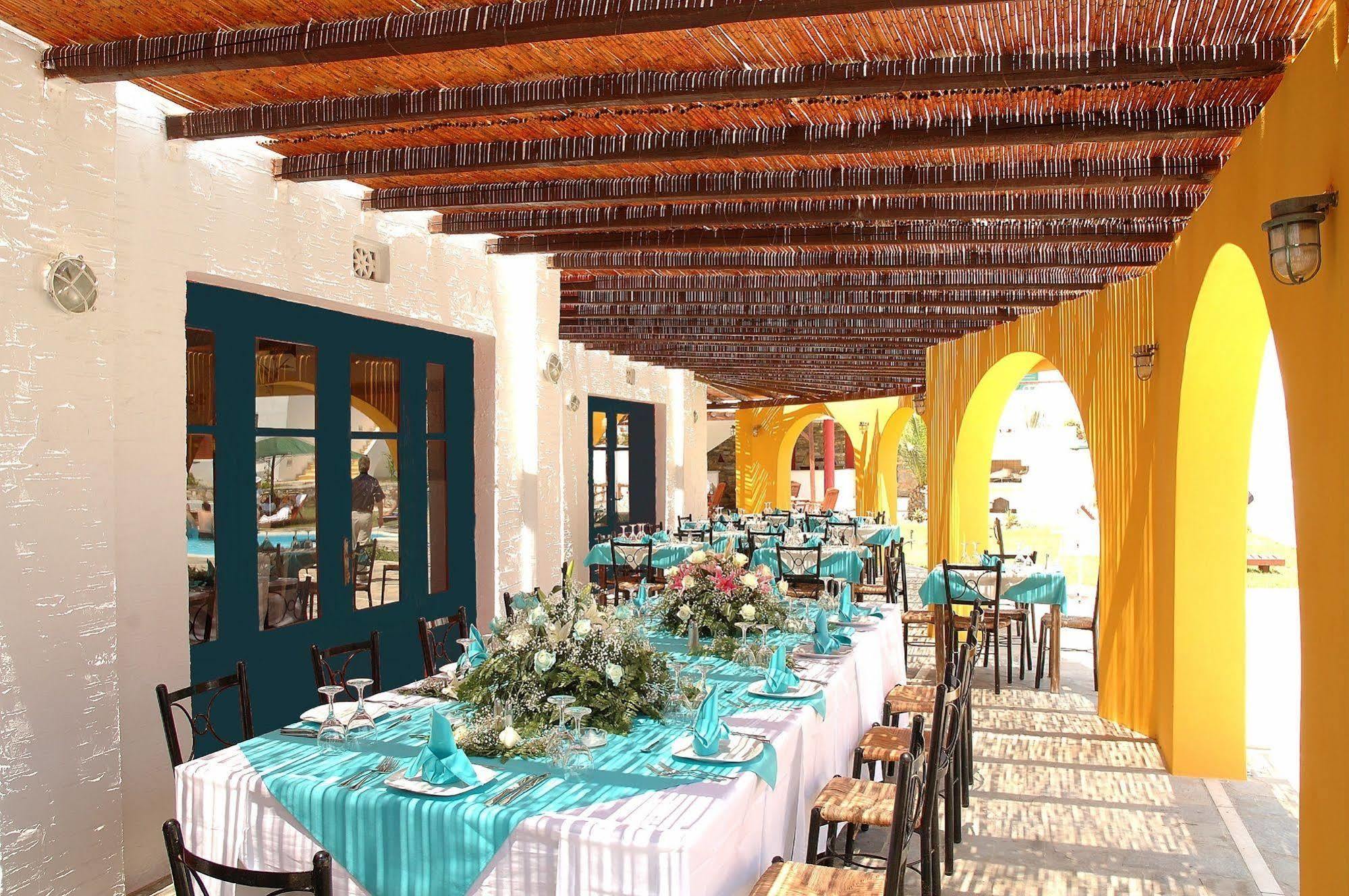 Mr & Mrs White Tinos Exterior foto