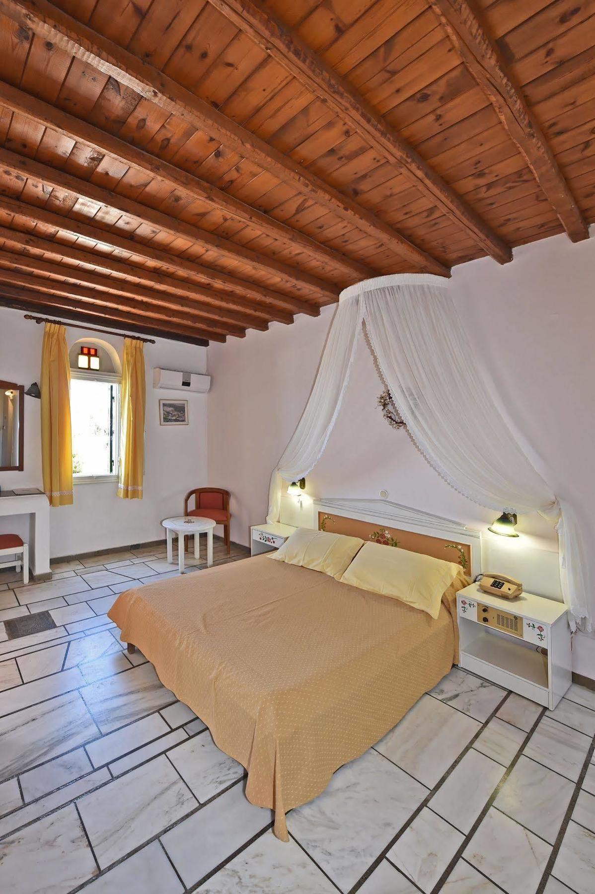 Mr & Mrs White Tinos Exterior foto