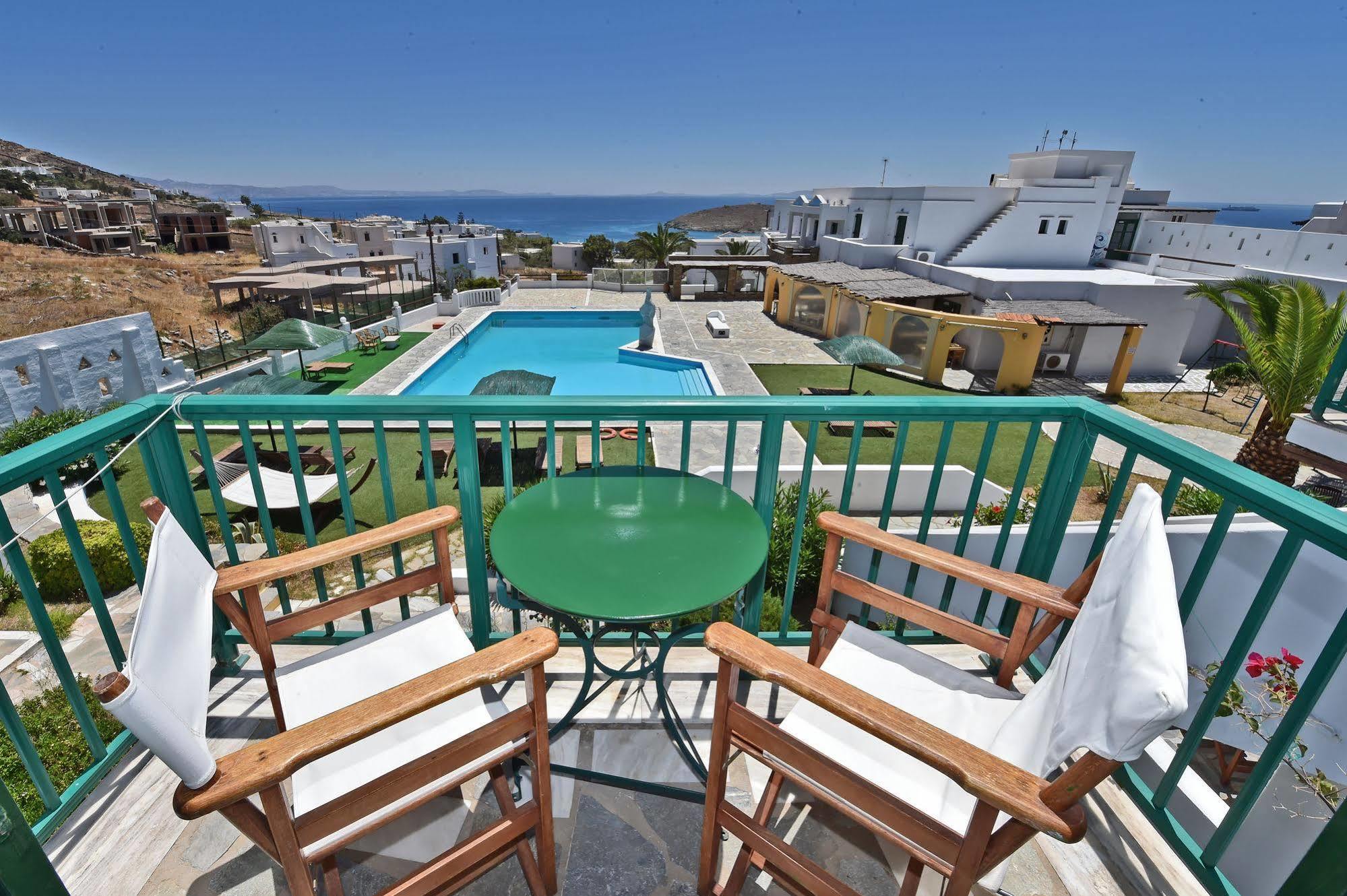 Mr & Mrs White Tinos Exterior foto