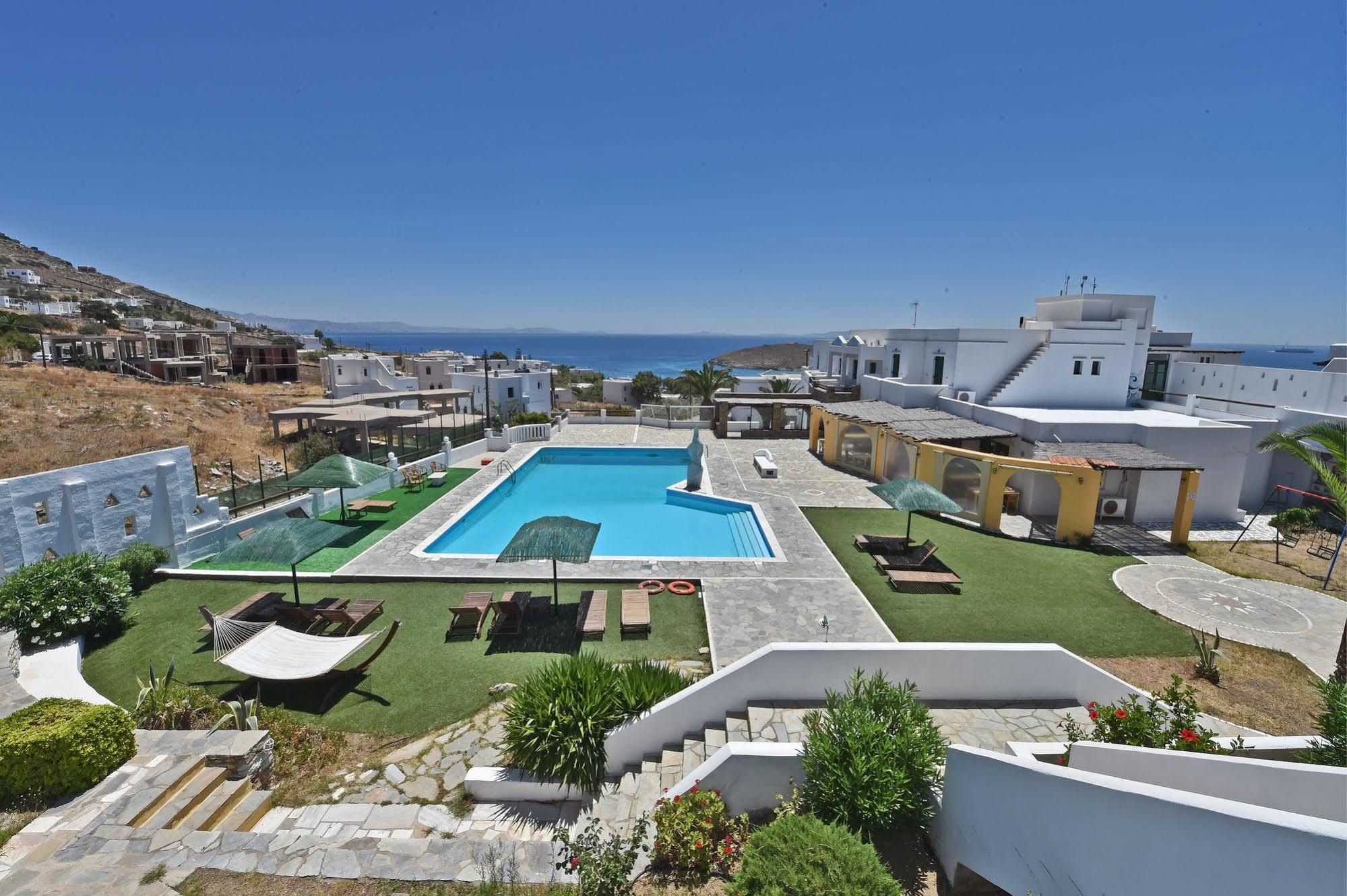 Mr & Mrs White Tinos Exterior foto